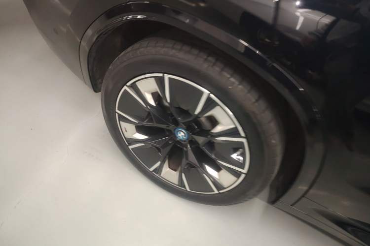 Used BMW iX3 2023 Leading Type
