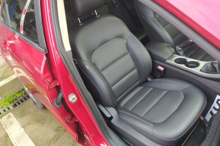 Used Geely Auto Emgrand GL 2017 1.8L Manual Elite Model
