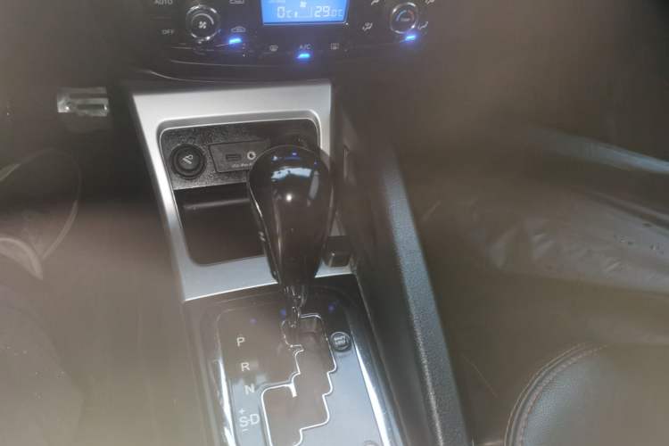 Used  Refine S3 2016 1.5L CVT Luxury Smart Version