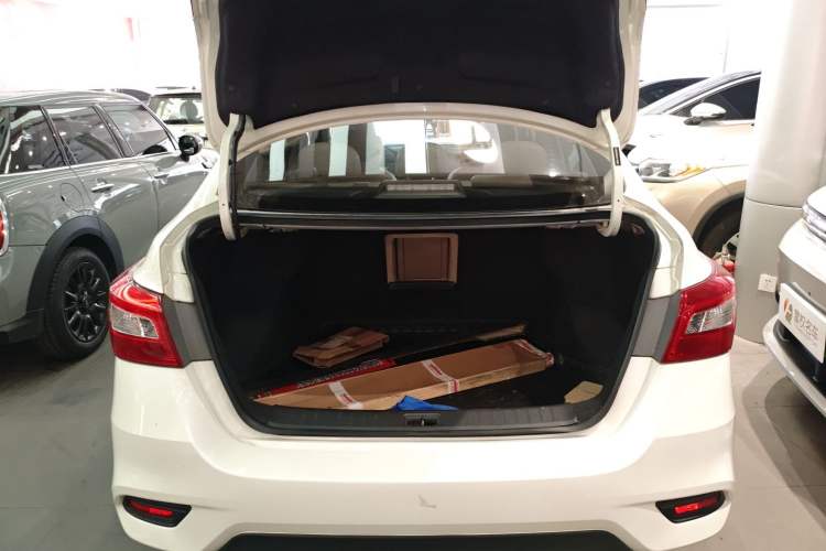 Used Nissan Sylphy 2019 1.6XV CVT Smart Connect Luxury Edition China VI Standard