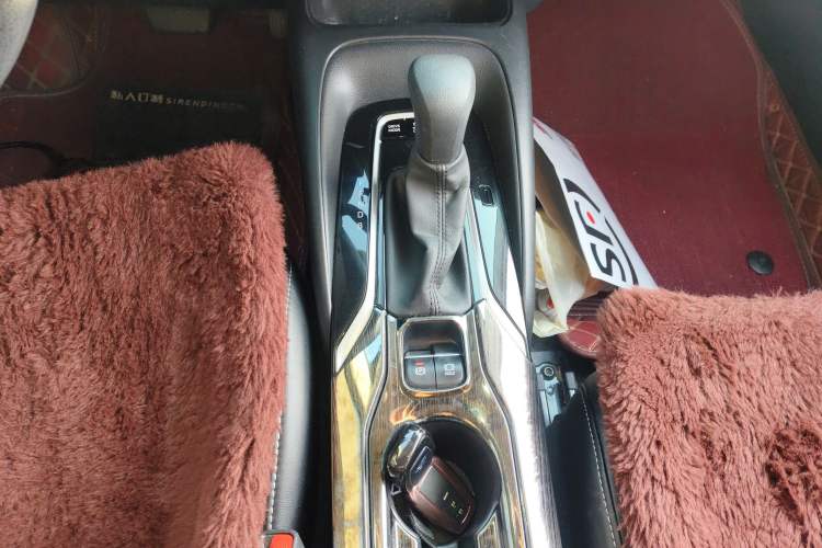 Used Toyota Corolla 2021 Dual-Motor 1.8L E-CVT Elite Edition
