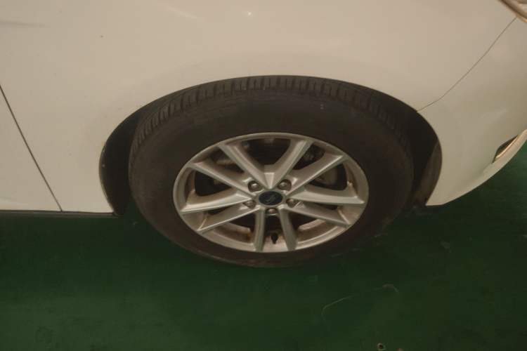 Used Ford Focus 2015 Hatchback 1.6L Automatic Fashion Edition