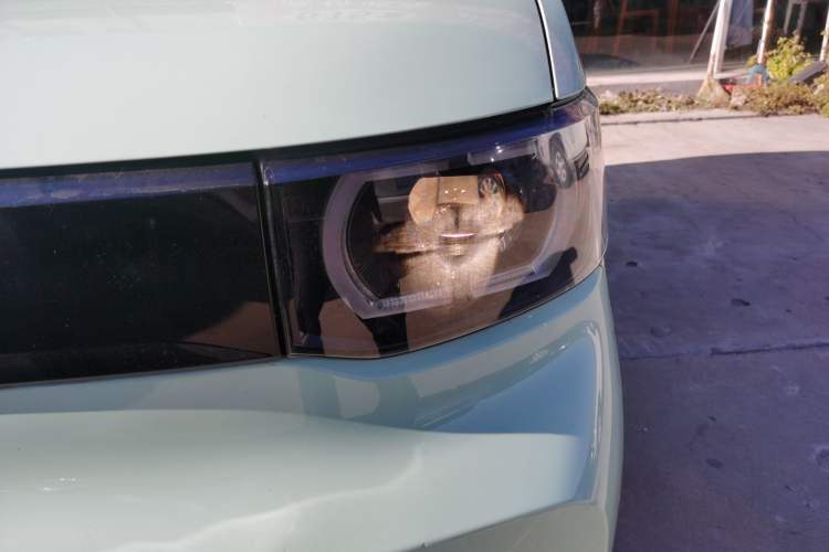 Used Wuling Hongguang MINIEV 2021 Macaron Premium Model – Lithium-NMC
