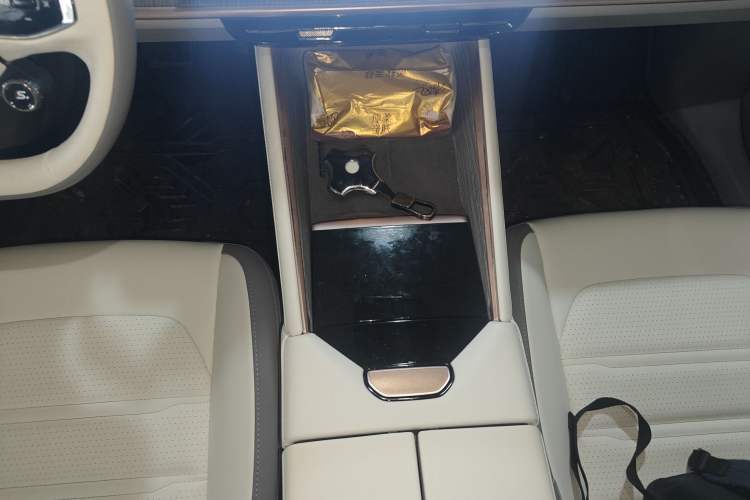 Used Dongfeng eπ eπ007 2024 Pure Electric 540 All-Wheel Drive Max Edition
