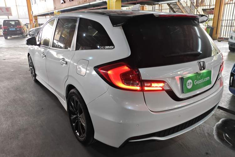 Used Honda Jade 2017 1.8L automatic Comfort version 5 seats