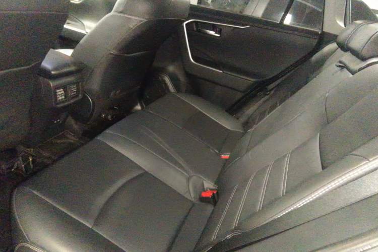 Used Toyota RAV4 2023 2.0L CVT Two-Wheel Drive Fashion Plus Edition