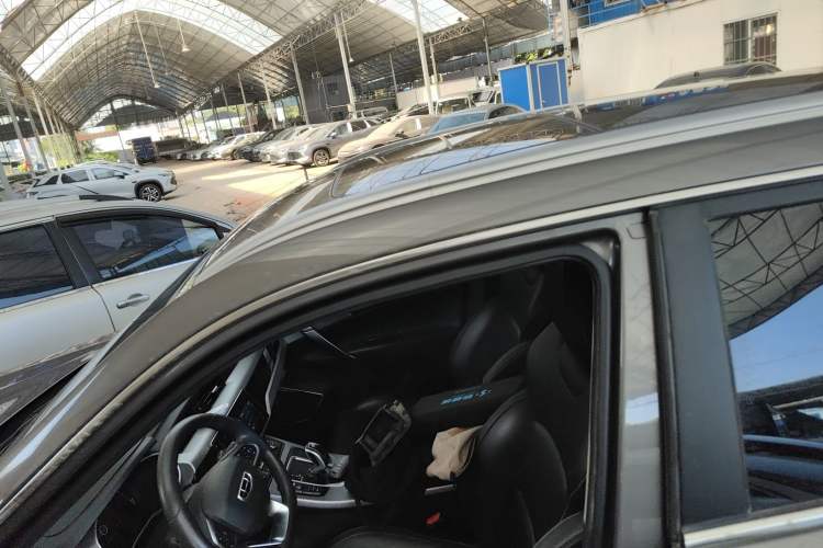 Used Geely Auto Emgrand X7 Sport 2021 Million Edition 1.8TD DCT Two-Wheel Drive Comfort Model
