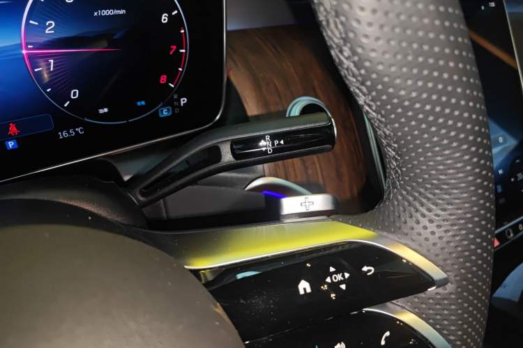 Used Mercedes-Benz GLC 2025 GLC 300 L 4MATIC Dynamic Model 5 Seats