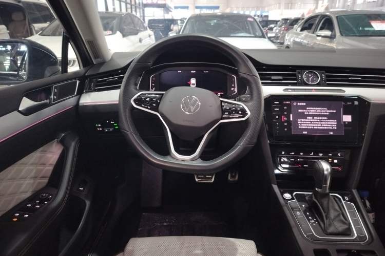 Used Volkswagen Magotan 2023 2 Million Units Commemorative Edition 330TSI DSG Luxury Version