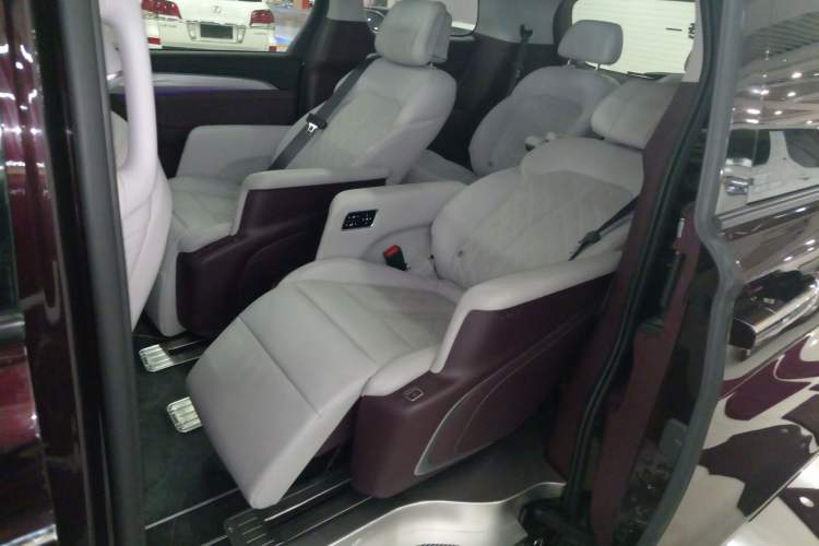 Used Buick GL8 2022 Avenir Aivia Six-Seat Deluxe Edition
