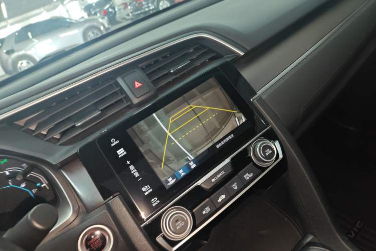 Used Honda Civic 2016 220TURBO CVT Prestige Edition
