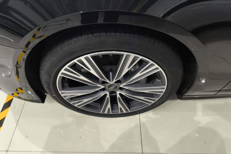 Used Audi A6L 2024 45 TFSI quattro Prestige Dynamic Edition
