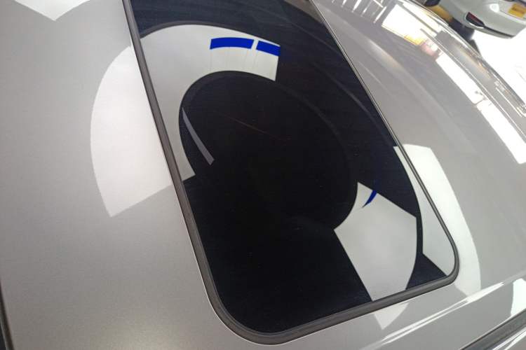 Used Toyota Avalon 2019 Dual-Engine 2.5L Luxury Edition China VI Standard
