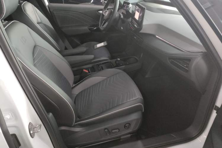 Used Volkswagen ID.3 2024 Outstanding Edition
