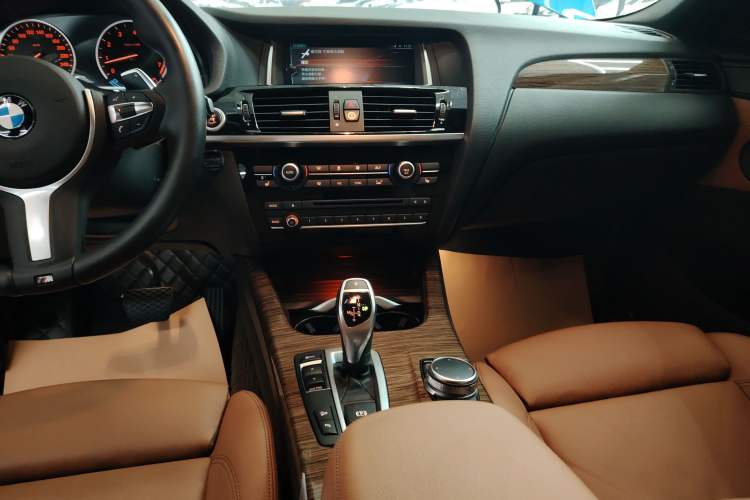 Used BMW X4 2016 M40i
