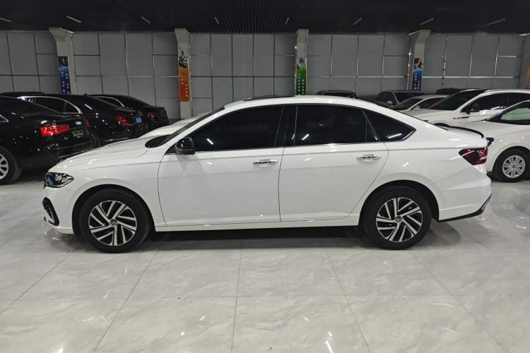 Used Volkswagen Lavida 2023 300TSI DSG Starry Sky Leading Edition
