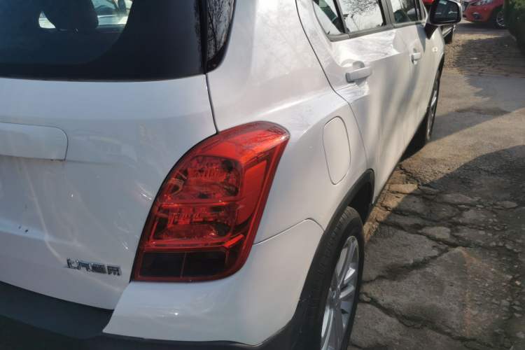 Used Chevrolet Trax 2016 1.4T Automatic Two-Wheel Drive Comfort Version with Sunroof
