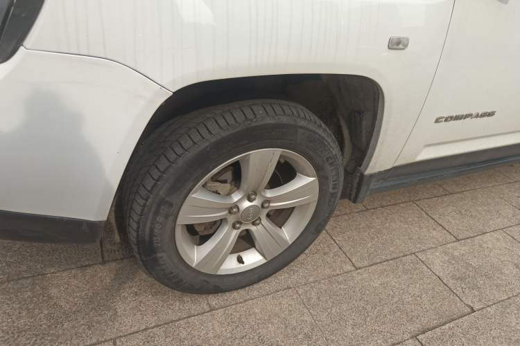 Used  Compass 2014 Revised Version 2.4L Four-Wheel Drive Comfort Edition
