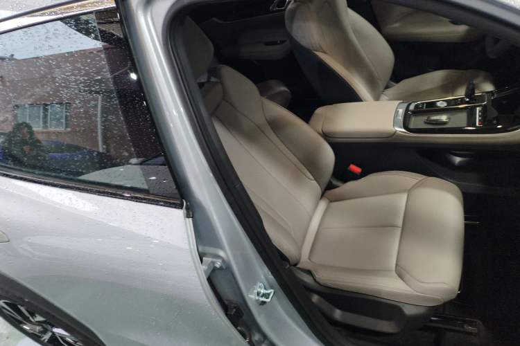 Used Geely Auto FX11 2025 4th Generation 1.5TD DCT – The Start
