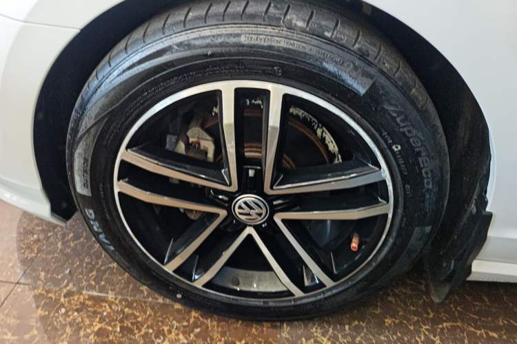 Used Volkswagen Lamando 2019 280TSI DSG Comfort Edition China VI standard
