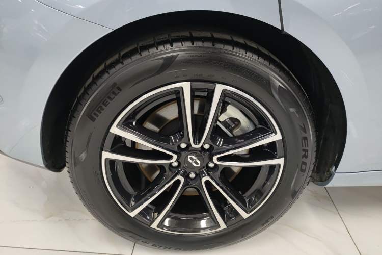 Used Hima AITO M5 2024 Extended-Range Max Rear-Wheel Drive Advanced Intelligent Driving Version