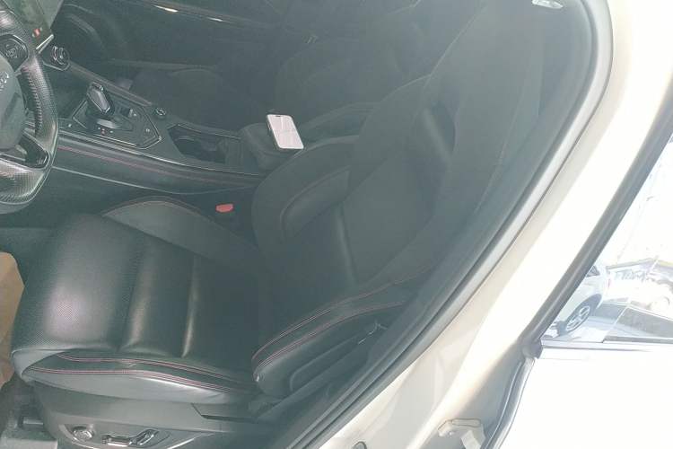 Used Lynk & Co 05 2022 2.0TD Four-Wheel Drive Dynamic Halo
