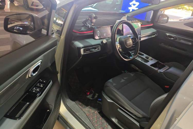 Used AION Y 2023 Younger
