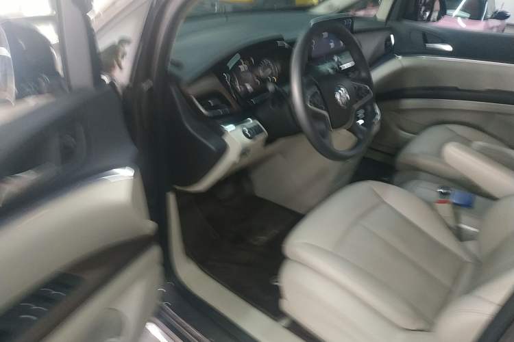 Used Buick GL8 2023 Land Executive Class Smart Enjoyment Model
