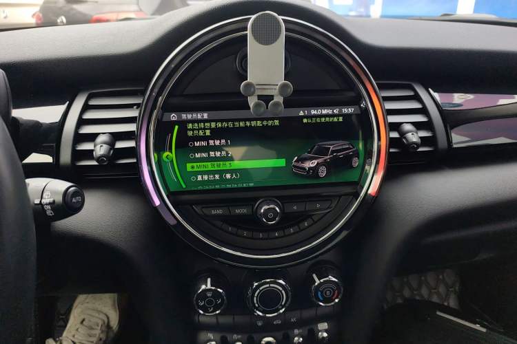 Used  MINI 2018 1.5T COOPER Classic Edition Five-Door Version