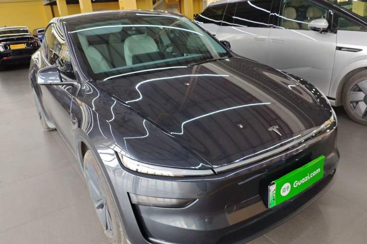 Used Tesla Model Y 2025 Rear-Wheel Drive First Edition