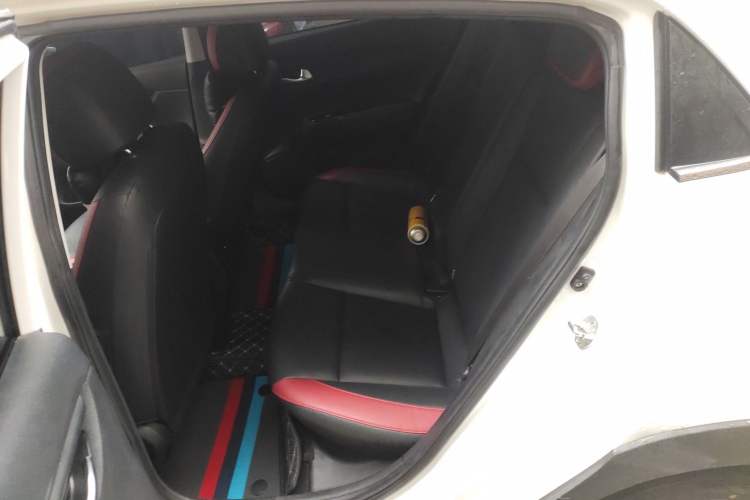 Used Kia KX Cross 2017 1.4L AT GLS