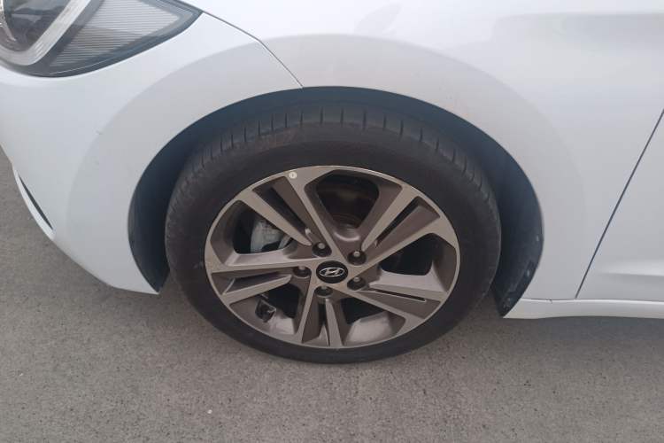 Used Hyundai Elantra 2016 1.6L Automatic ZhiXuan – Elite Version
