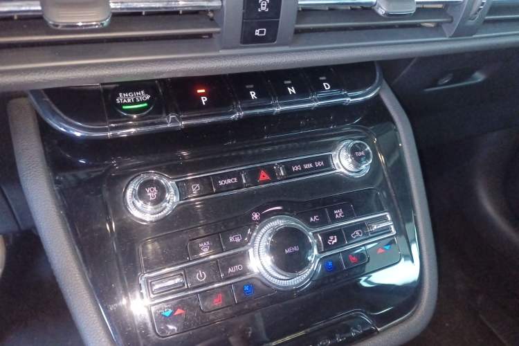 Used Lincoln Corsair 2022 2.0T Two-Wheel Drive Luxury Edition
