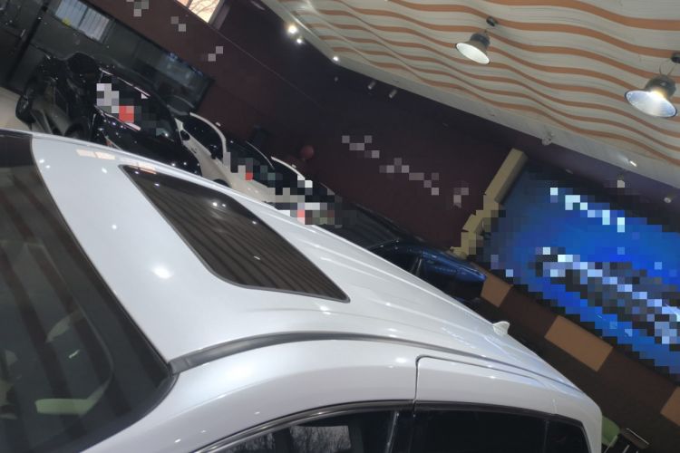 Used Toyota Sienna 2023 2.5L Hybrid Deluxe Edition