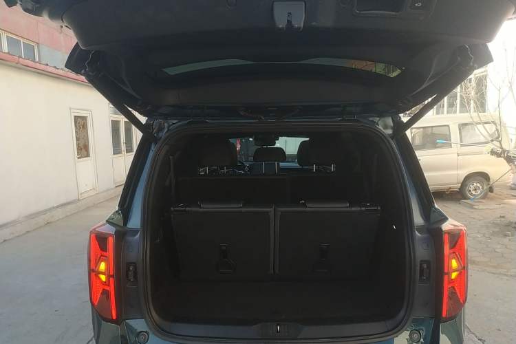 Used GAC Trumpchi GS8 2022 Linghang Series 2.0 TGDI Two-Wheel-Drive Luxury Smart Connectivity Version (7 Seats)