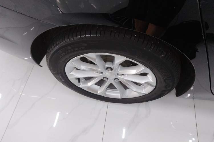 Used Buick LaCrosse 2022 552T Luxury Version
