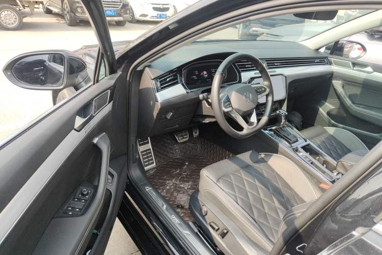 Used Volkswagen Magotan GTE Plug-in Hybrid 2022 GTE Luxury Model
