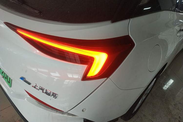 Used Buick Velite 6 2020 Plug-in Hybrid Connected Fashion Model
