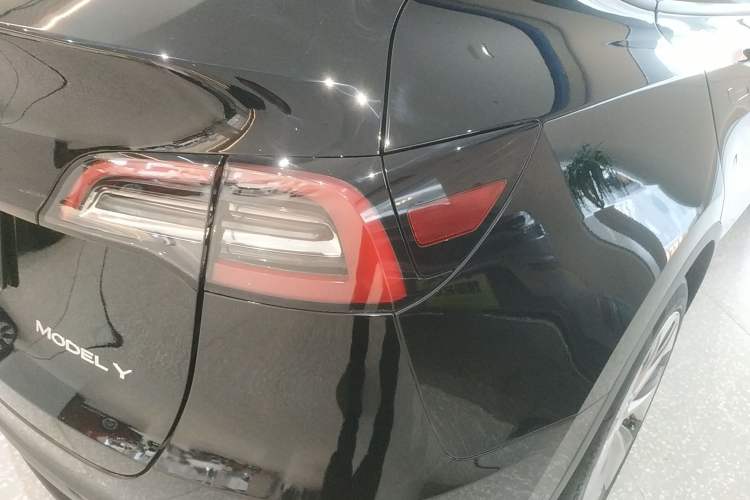 Used Tesla Model Y 2021 Standard Range Rear-Wheel Drive Version