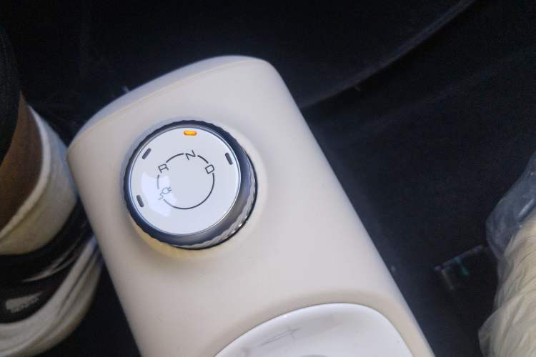 Used Wuling Hongguang MINIEV 2025 Base Version
