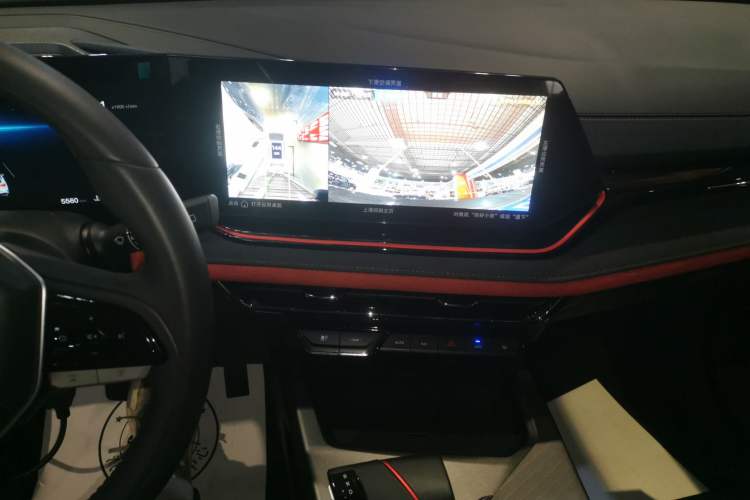 Used Changan X5 PLUS 2024 1.5T DCT ZhiZun Version
