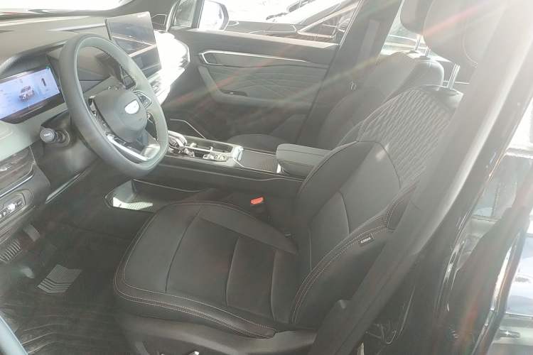 Used Geely Auto Haoyue L 2024 2.0T DCT Prestige Version