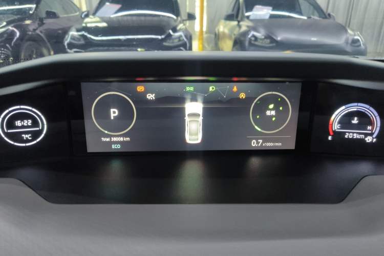 Used Changan UNI-V 2022 1.5T Prestige Version