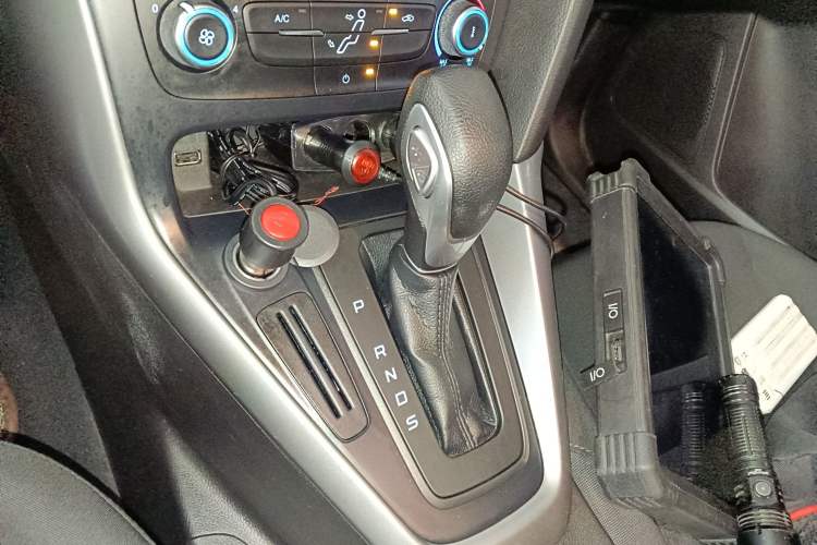 Used Ford Focus 2018 Hatchback Classic 1.6L Automatic Comfort Plus SmartDrive Edition
