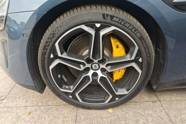 Used  SU7 2024 Four-Wheel Drive Ultra-Long Range Advanced Intelligent Driving Max Edition
