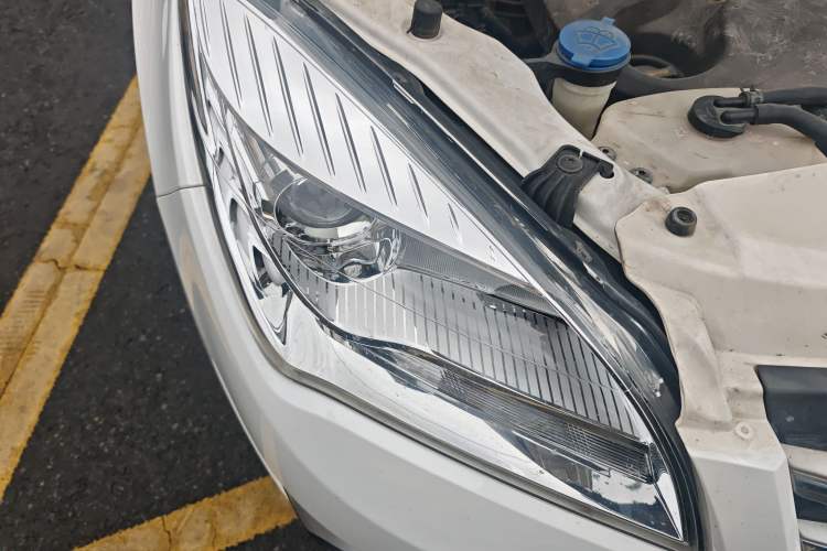 Used Changan CS35 2016 1.6L Manual Luxury Model China V Standard