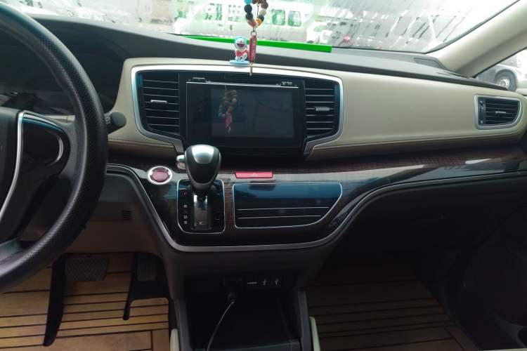 Used Honda Odyssey 2015 Revised 2.4L Luxury Edition