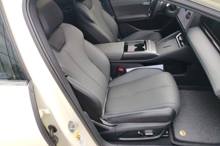 Used BYD Qin L 2025 EV 545KM Beyond Version
