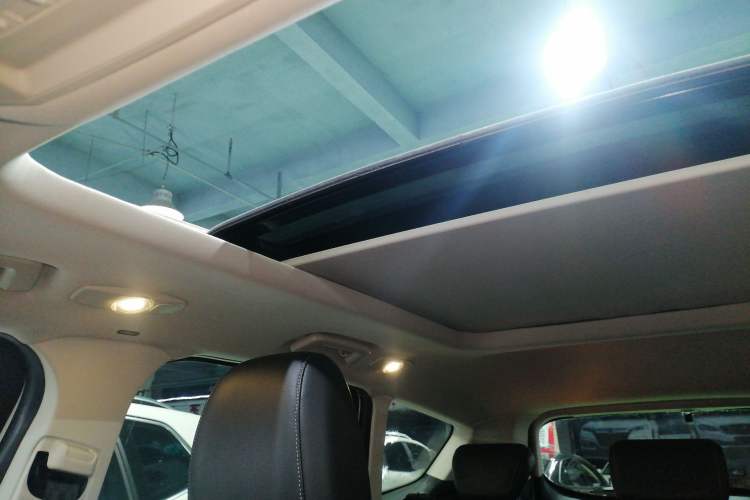 Used Ford Kuga 2017 EcoBoost 180 Two-Wheel-Drive Platinum Edition