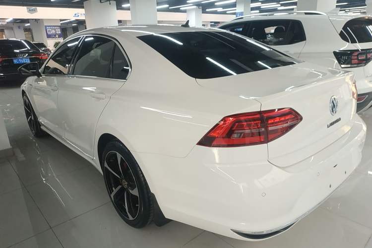 Used Volkswagen Lamando 2019 230TSI DSG Fashion Edition China V Standard